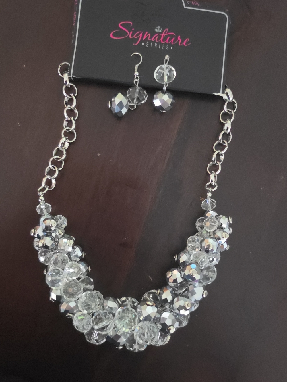 paparazzi Zi Signature Silver Faceted Crystal Cluster Necklace with Earrings